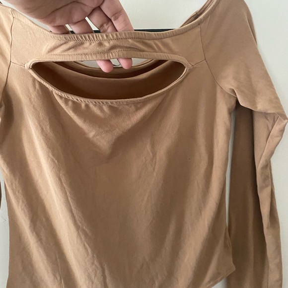 Fashion Nova Show some knowledge off shoulder bodysuit - mocha - Picture 6 of 12